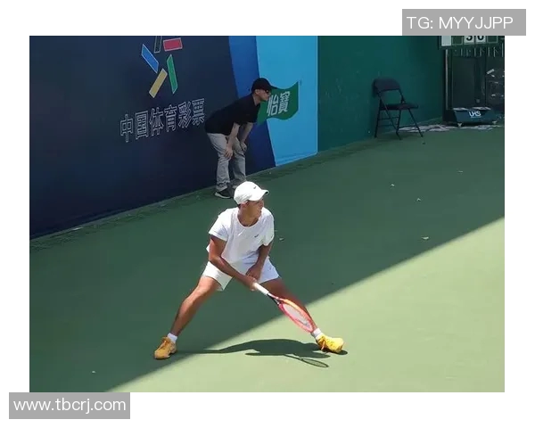 王静独家分享网球心得与技巧助你提升球技的完美指南