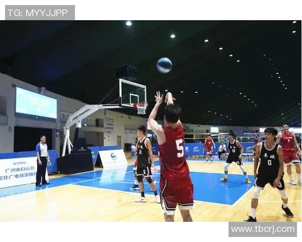 成都篮球队区域防守解析：战术布局与球员协作的深度剖析