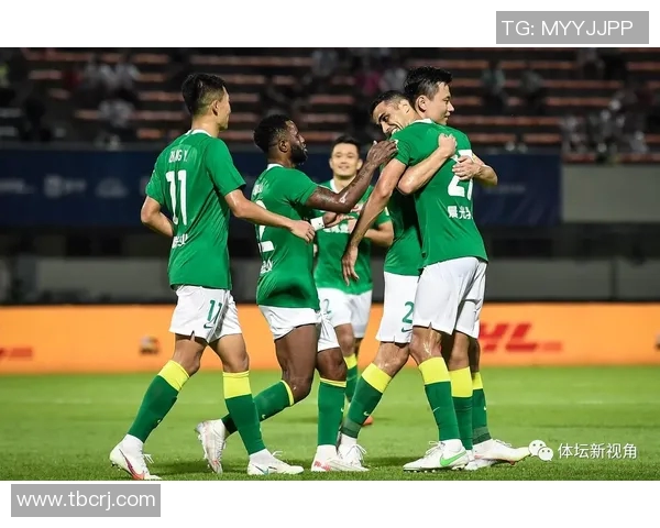 西安羽毛球队在世锦赛积分榜上以71分稳居第一名展现强劲实力