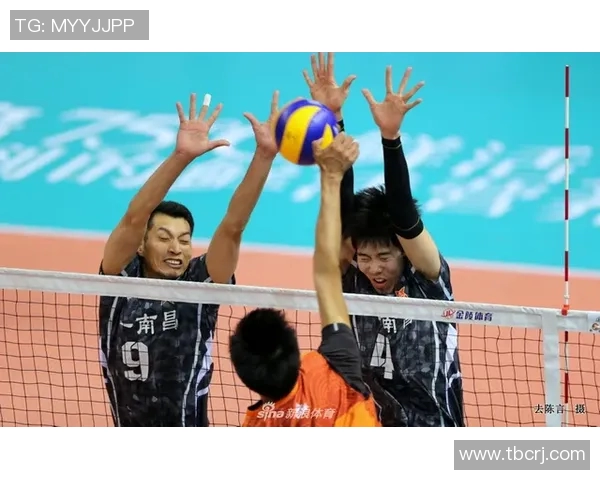 赛后分析:上海排球队与北京排球队的耐力较量与战术对比 赛后分析:上海排球队与北京排球队的耐力较量与战术对比